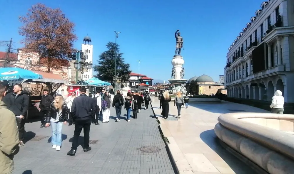 Yabancı turist sayısı artarken, yerli turist sayısı azaldı