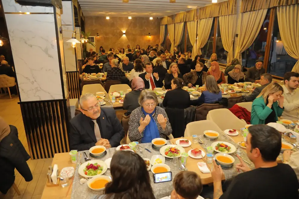 Edirne Belediyesi’nden Şehit Aileleri Ve Gazilere İftar