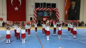 Kalkandelen’de Geleneksel 23 Nisan Kutlamaları