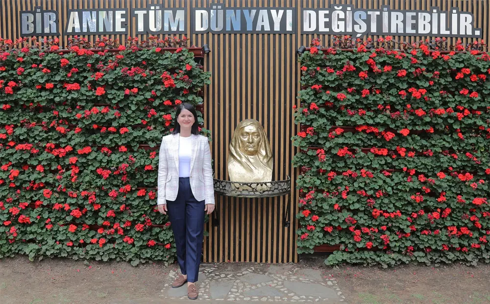 Edirne Belediye Başkanı Av. Filiz Gencan Akın’dan Anneler Günü Mesajı